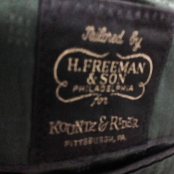 Quality Grey Pinstripe Suit - Picture 2 of 2